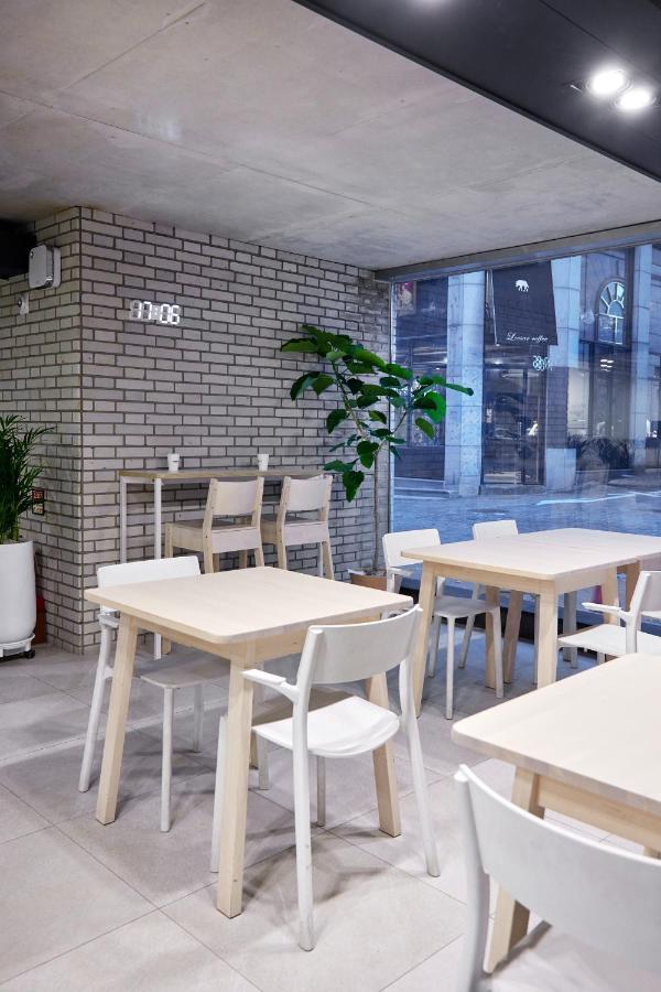 Creto Hotel Myeongdong Сеул Екстер'єр фото